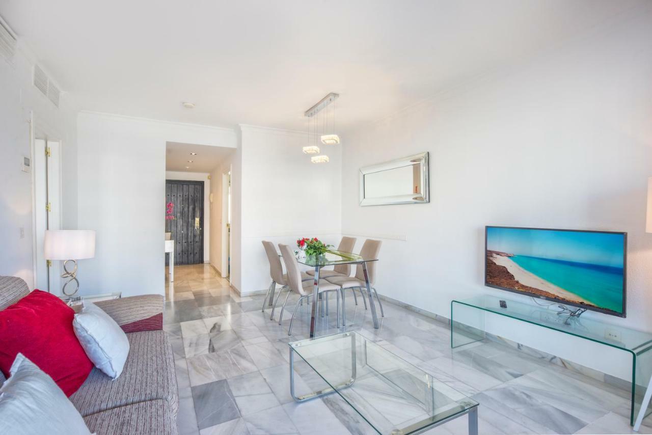 Jardines Del Puerto Apartment มาร์เบยา ภายนอก รูปภาพ